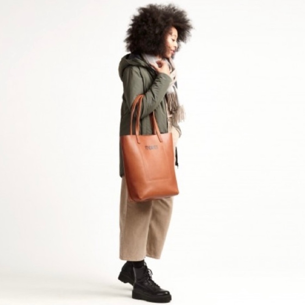 m0851 Anthropologie Vachetta Leather Brown Large Tote Canadian Designer